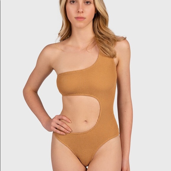 New GUESS Cutout Women’s Swimsuit SZ XS/S - Picture 5 of 10